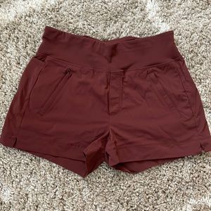 EUC Athleta Trekkie short